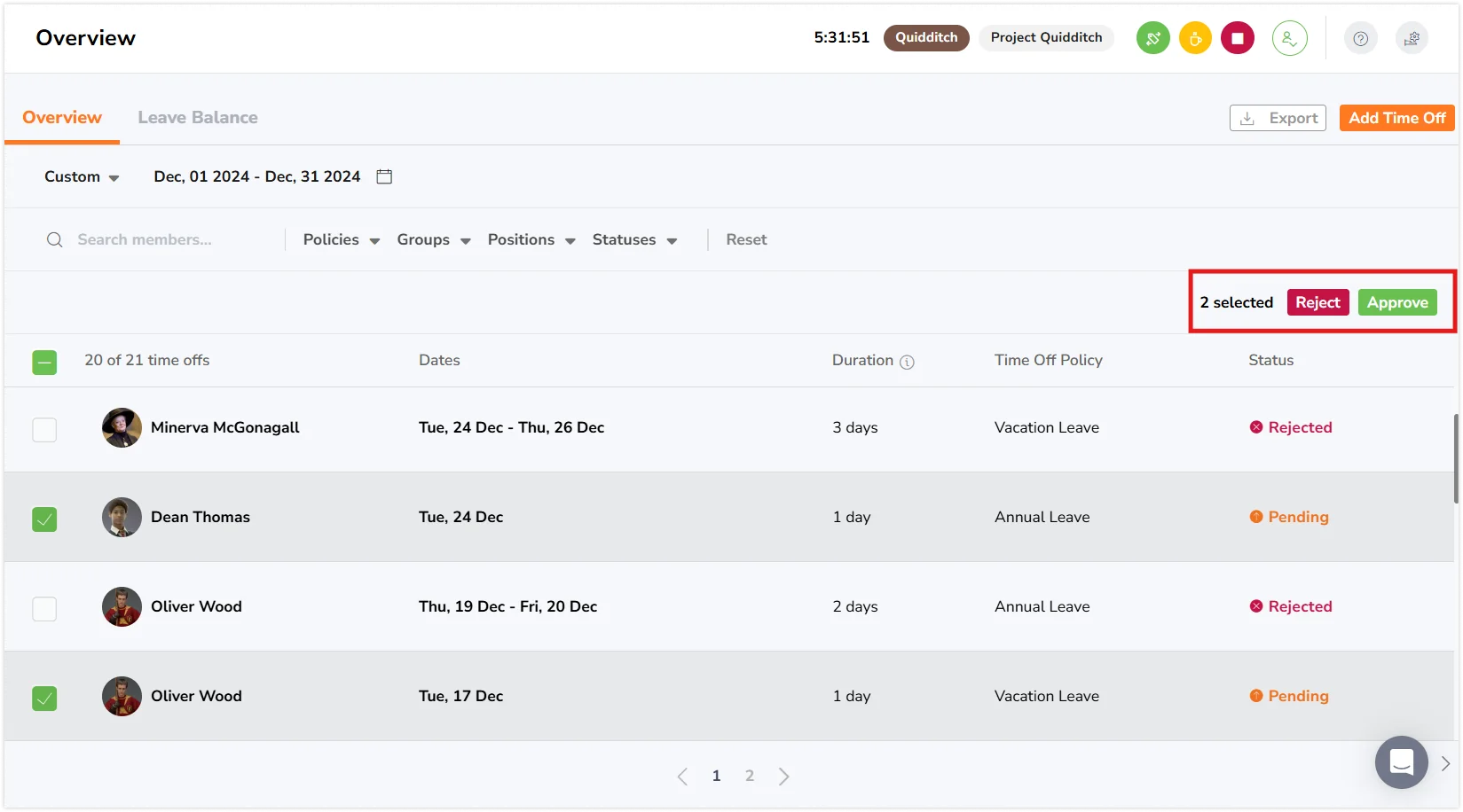 Selecting multiple time off requests with the options to reject or approve them